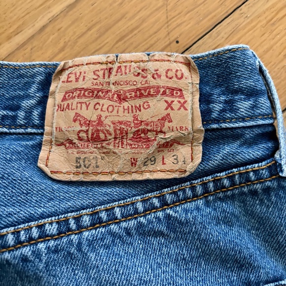 Levi's Women's Straight Leg Blue Jeans - Picture 4 of 5